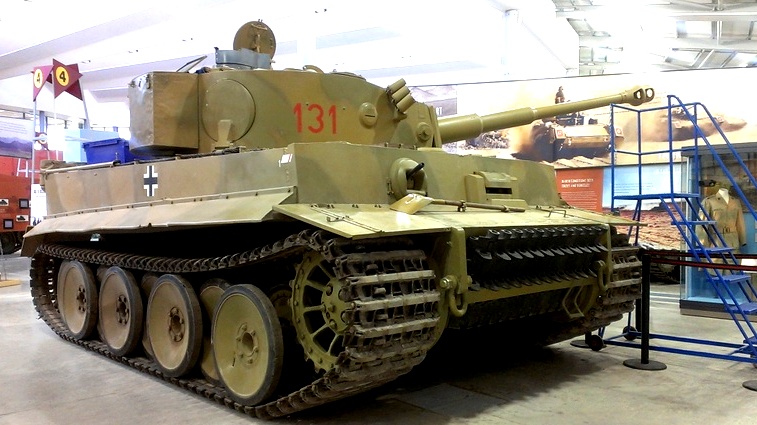 海外ツーリング-イギリス編 4 / 世界一の戦車博物館であるボービントン戦車博物館と世界遺産ストーンヘンジ