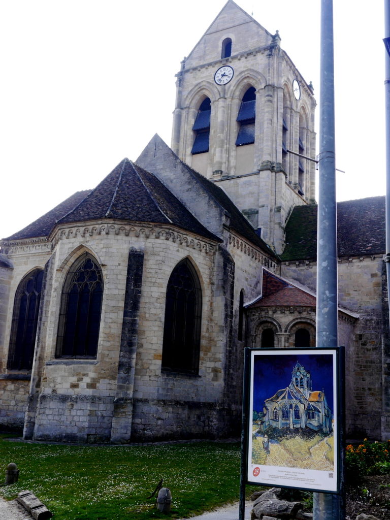 海外ツーリング フランス パリ オートバイレンタル ゴッホ オーヴェル シュル オワーズ オーヴェルの教会（L'église d'Auvers）とゴッホの作品