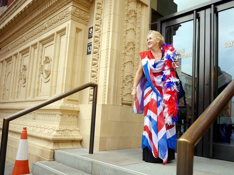 BBCプロムス最終夜とロイヤル・アルバート・ホール 英国旗ドレスの女性@Royal Albert Hall 