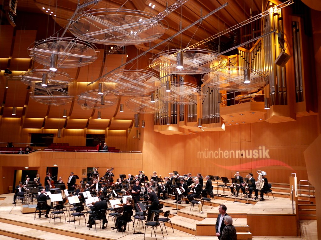 ミュンヘンのコンサートホール、オペラ座 ガスタイクの舞台 @Gasteig Philharmonie