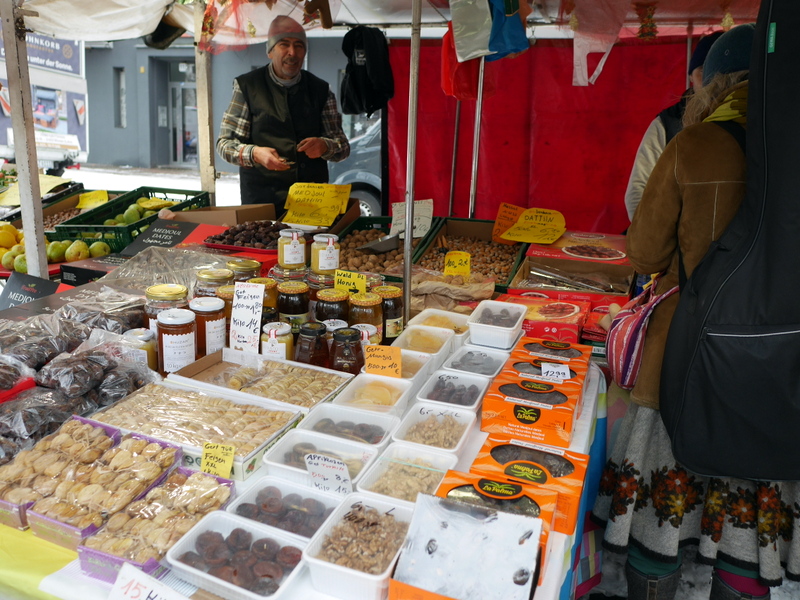 如何にもトルコ風な食品店 @Kreuzberg Turkish Market