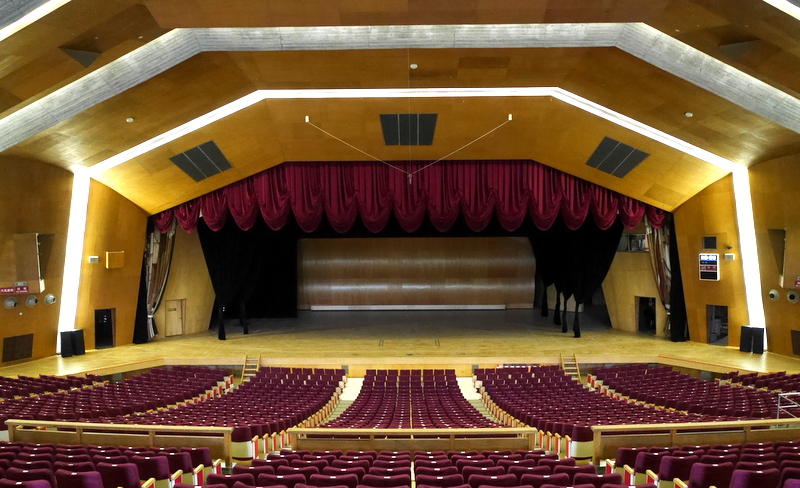 上州の豊かな文化風土 1 / 音楽の街の2つのホール 群馬音楽センターと高崎芸術劇場