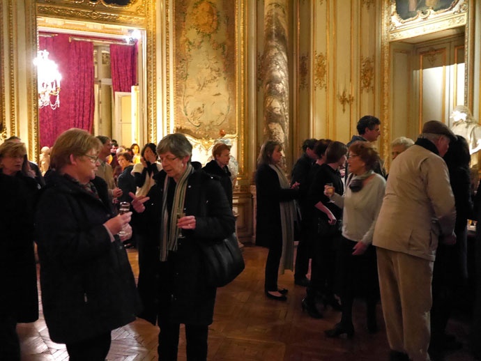 昔のサロン風にシャンパンを片手に素敵な一夜の幕開け @Musée Jacquemart-André
