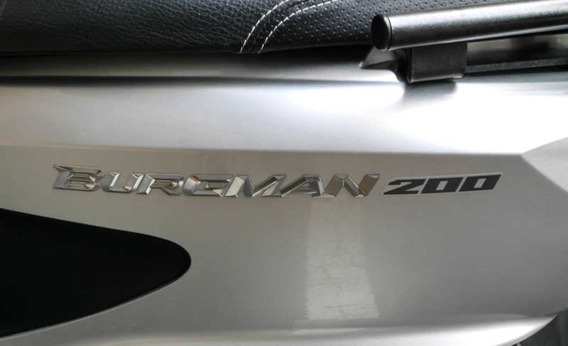 スズキ バーグマン 200 インプレッション / 範囲の広い中型スクーターの魅力