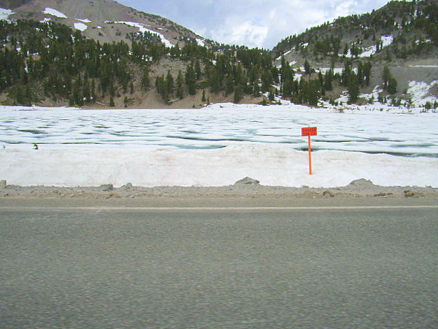 凍ったヘレン湖 @Lake Helen