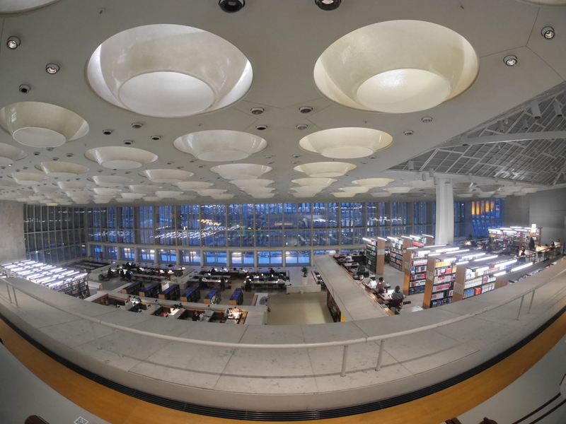 採光のよい閲覧室 @Staatsbibliothek zu Berlin Haus Potsdamer Straße