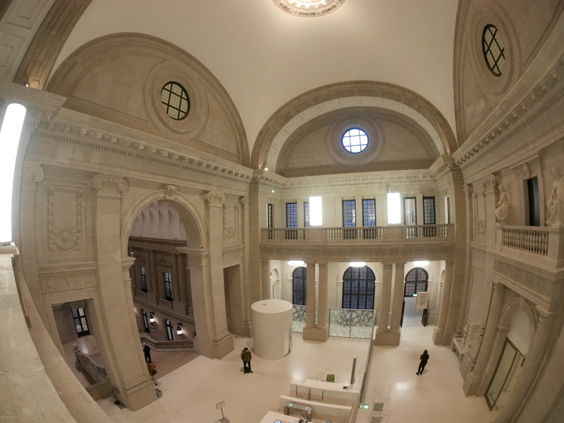 ベルリン州立図書館 エントランス @Staatsbibliothek zu Berlin Haus Unter den Linden