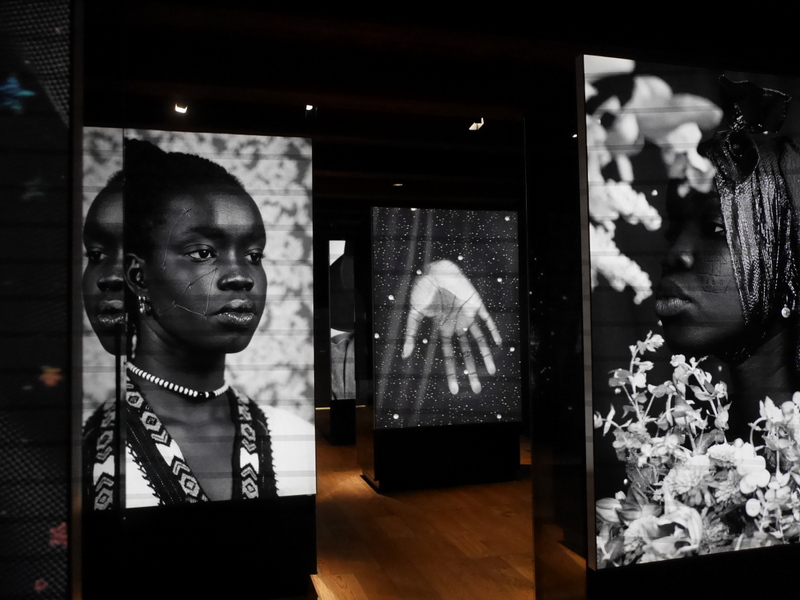 並ぶ大きなパネル写真 @Het Scheepvaartmuseum Amsterdam