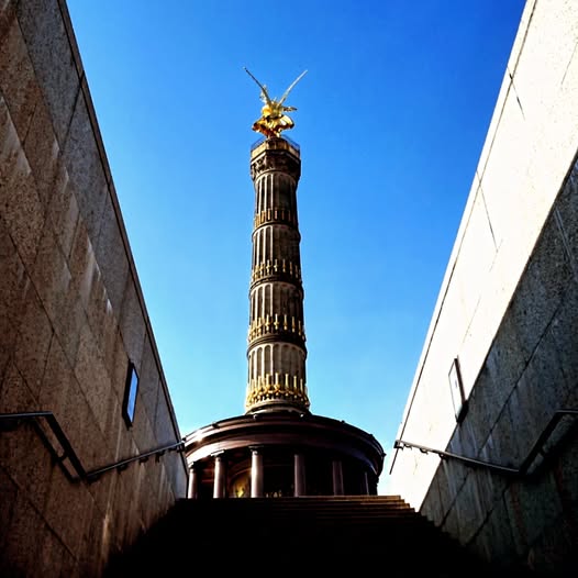 戦勝記念塔外観 @Siegessäule Berlin
