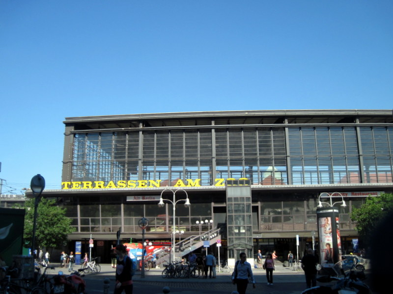 ツォー駅 Bahnhof Berlin Zoologischer Garten