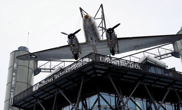 ベルリンのドイツ技術博物館を徹底探訪 1 / 航空機とロケット編