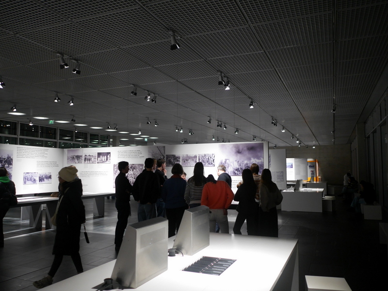 テロのトポグラフィー建物内部 @Dokumentationszentrum Topographie des Terrors