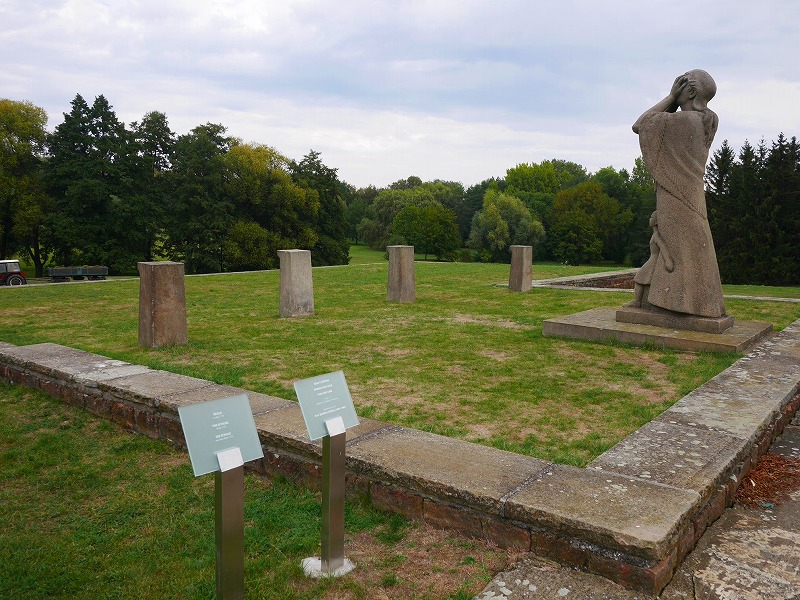 リディツェ村(Lidice)の学校跡 @Lidice Memorial/Památník Lidice
