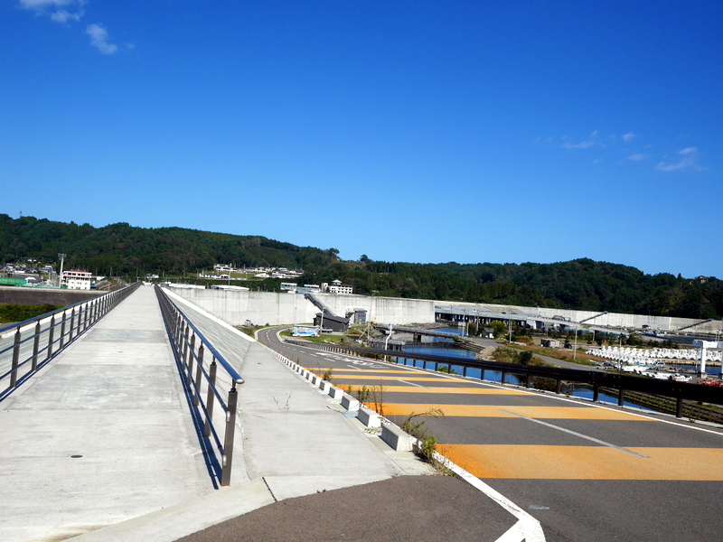 真新しい防波堤 @田老