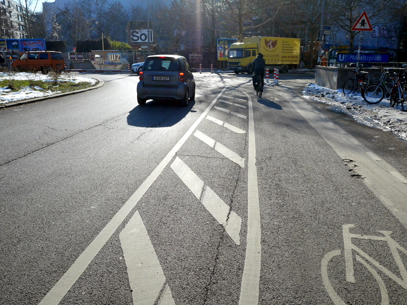 どこが自転車レーンか一目瞭然 @Berlin