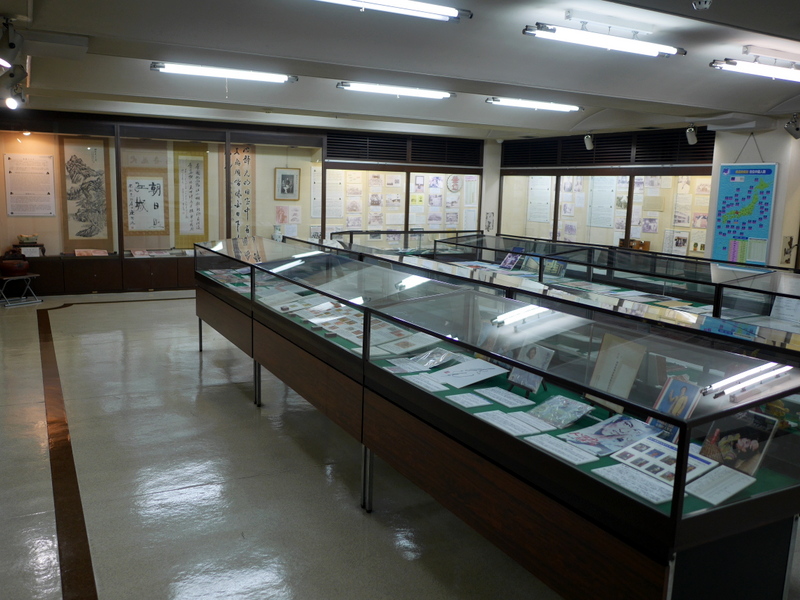 展示フロアは一室ながら展示品は多い @神戸華僑歴史博物館