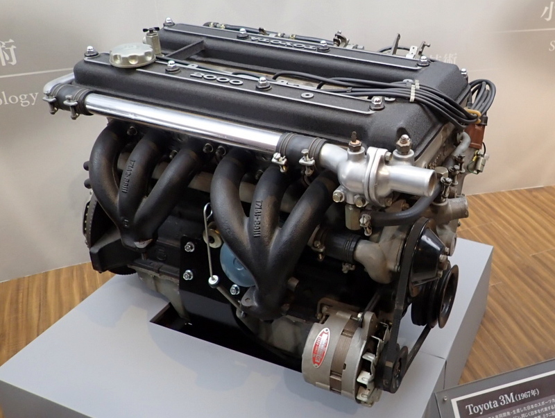 TOYOTA 2000GTのエンジン TOYOTA3M @ヤマハ発動機 コミュニケーションプラザ