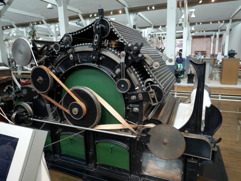 機器各々を見つめているとパーツの役割が見えてくる @トヨタ産業技術記念館