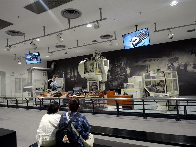 鋳物やプレス機による部品の造り方の実演 @トヨタ産業技術記念館