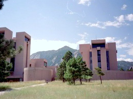 アメリカ大気研究センター外観 @NSF NCAR Mesa Laboratory